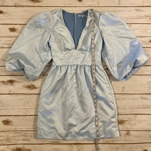 Reformation Weslan Dress Light Blue Size 2 - Picture 5 of 14